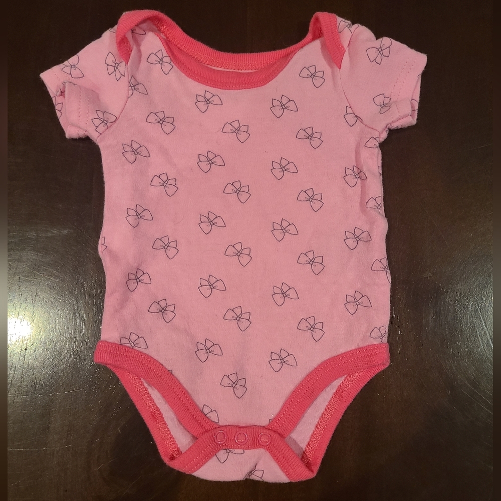 🌟5/$25 Pink Bow Onesie Size 0-3 Months